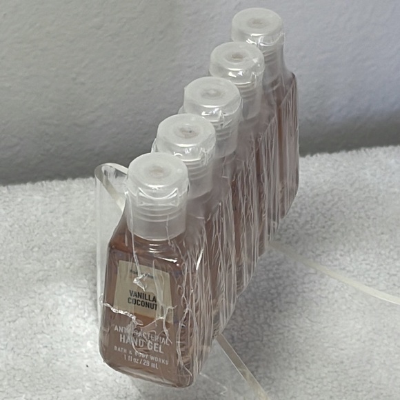 Sealed 5 Bath & Body Works PocketBac Vanilla Coconut hand sanitizer + holder - Picture 2 of 4